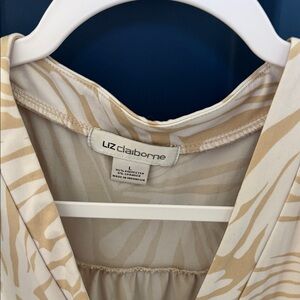 Liz Claiborne Cream and Tan Women's Top